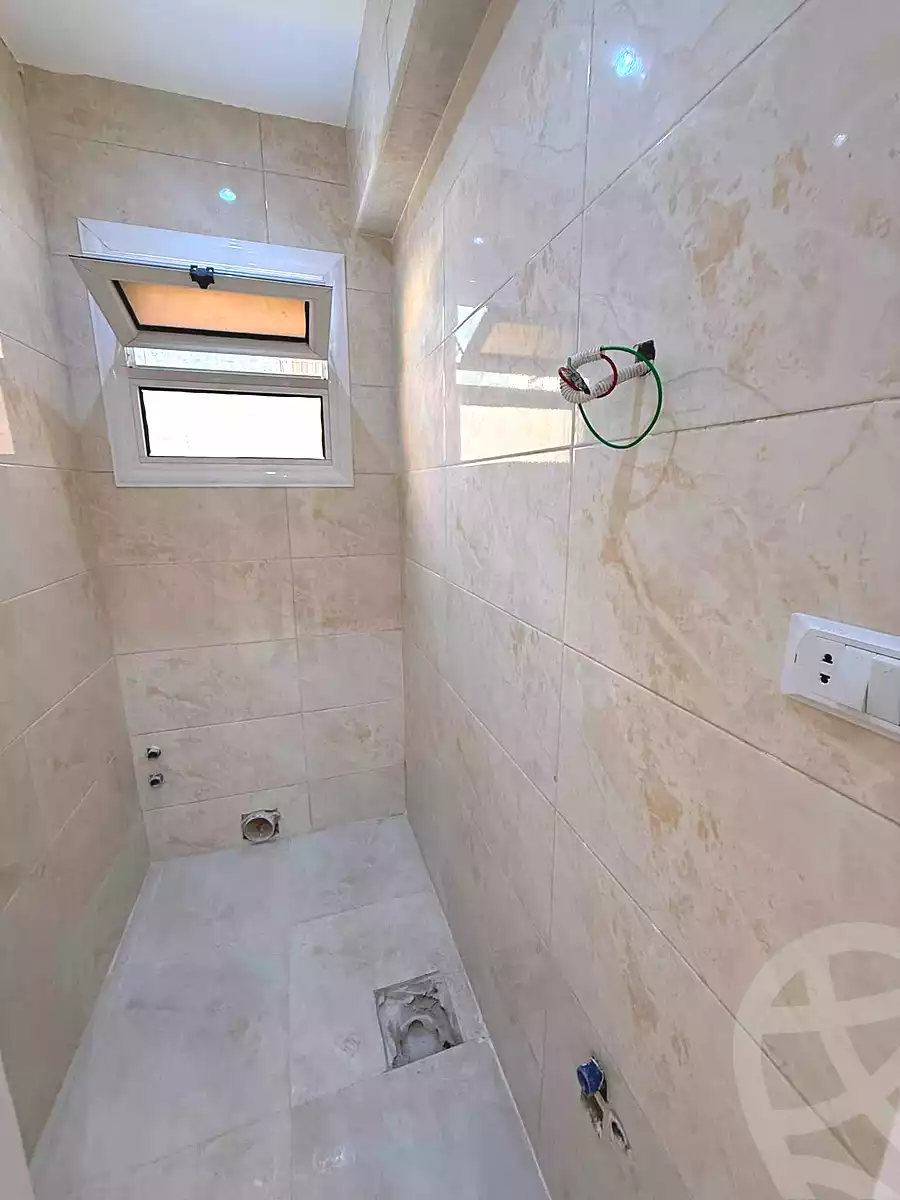 https://aqarmap.com.eg/ar/listing/7123184-for-sale-alexandria-el-asafra-shr-45