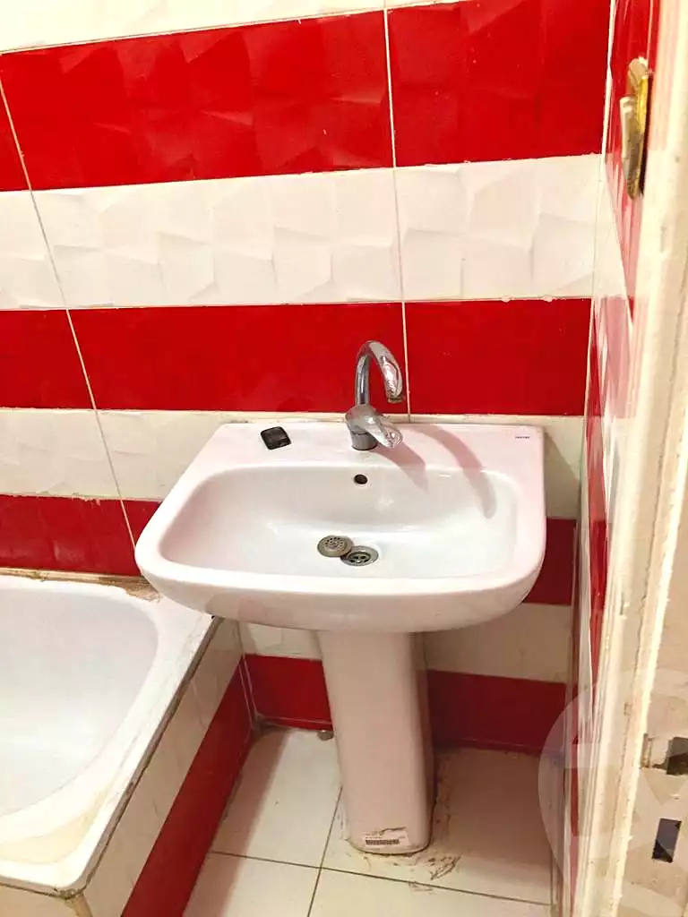 https://aqarmap.com.eg/en/listing/7123533-for-rent-cairo-el-haram-shareaa-el-talateny