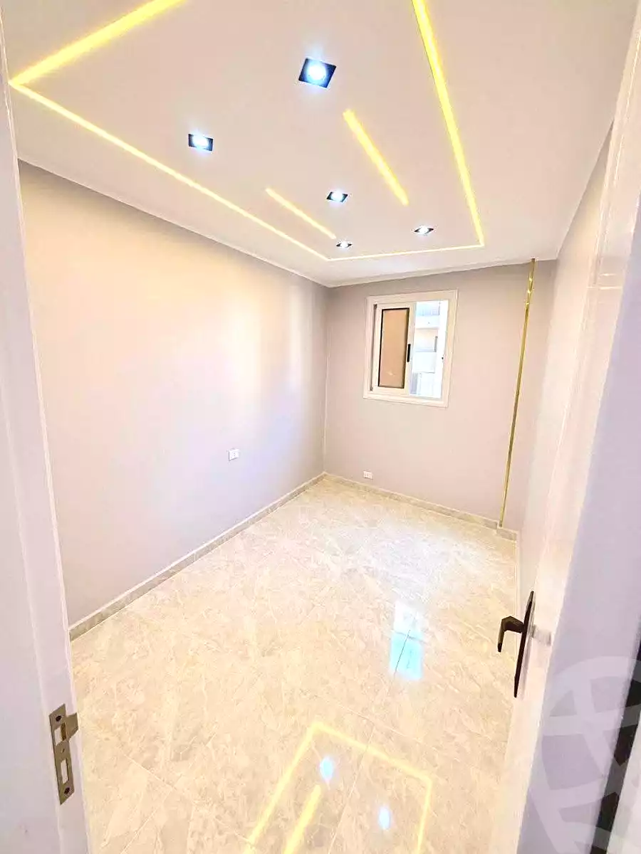 https://aqarmap.com.eg/ar/listing/7123642-for-sale-alexandria-el-asafra-shr-45