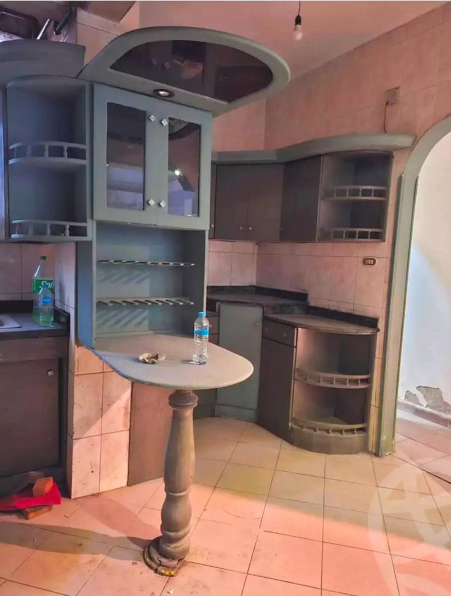 https://aqarmap.com.eg/ar/listing/7123660-for-sale-cairo-helwan-helwan-el-sharkeya-thabit-basha-st