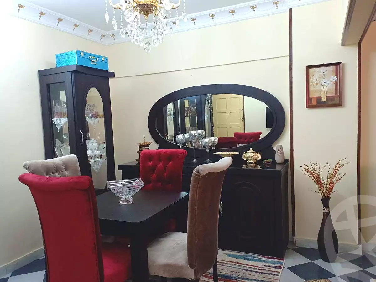 https://aqarmap.com.eg/ar/listing/7124094-for-sale-cairo-helwan-helwan-el-sharkeya-mostafa-safwat-st