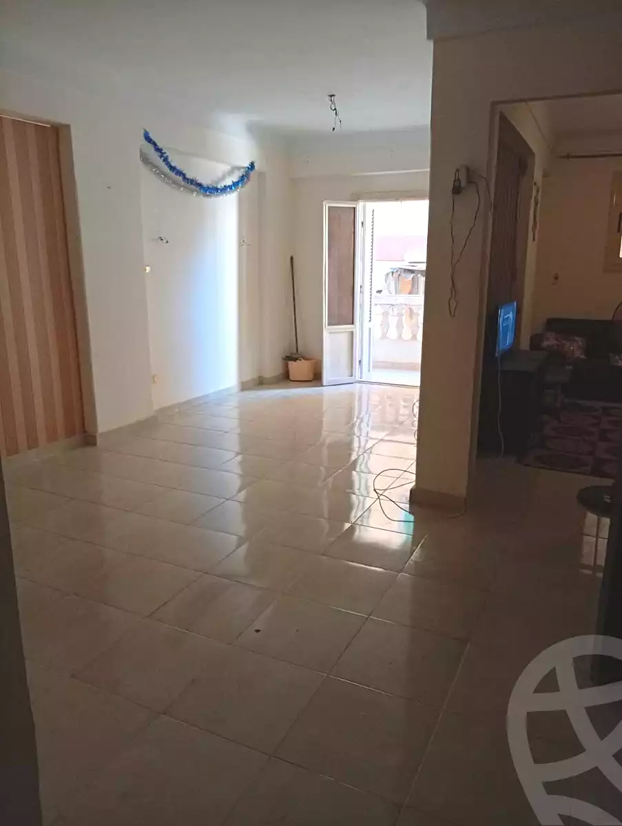 https://aqarmap.com.eg/ar/listing/7124125-for-sale-alexandria-new-miami-street-10