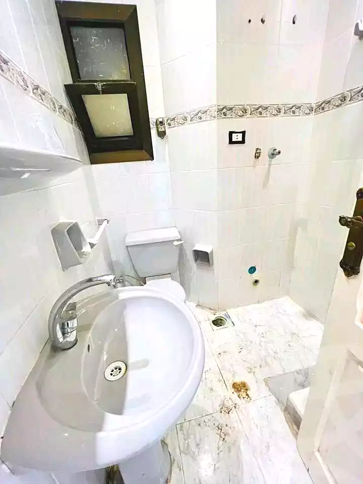 https://aqarmap.com.eg/ar/listing/7124357-for-sale-alexandria-al-agamy