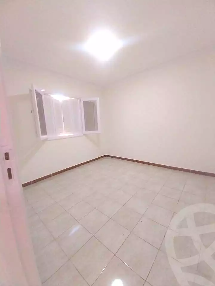 https://aqarmap.com.eg/ar/listing/7124710-for-sale-alexandria-al-agamy-shataa-el-nakheel