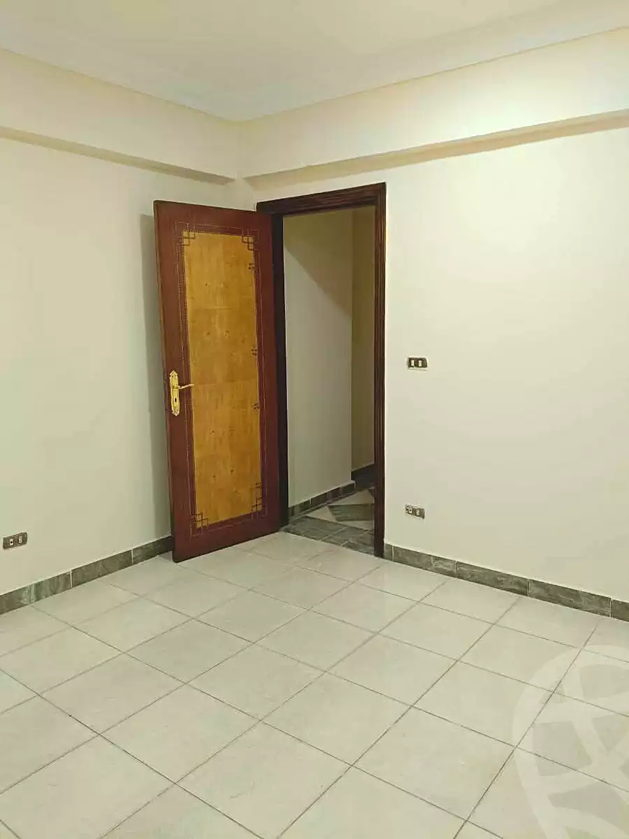 https://aqarmap.com.eg/en/listing/7124776-for-rent-alexandria-el-asafra-l-sfr-bhry