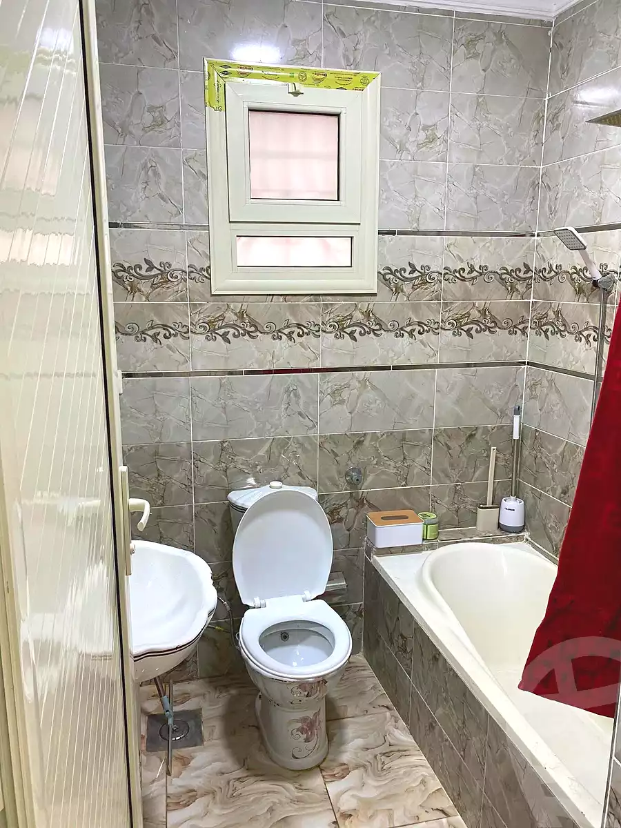 https://aqarmap.com.eg/ar/listing/7124739-for-sale-alexandria-bw-qyr-street-25