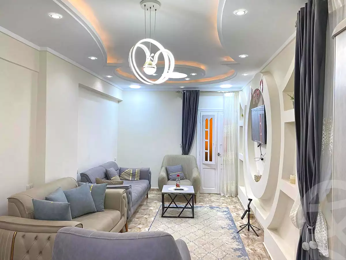 https://aqarmap.com.eg/ar/listing/7124739-for-sale-alexandria-bw-qyr-street-25