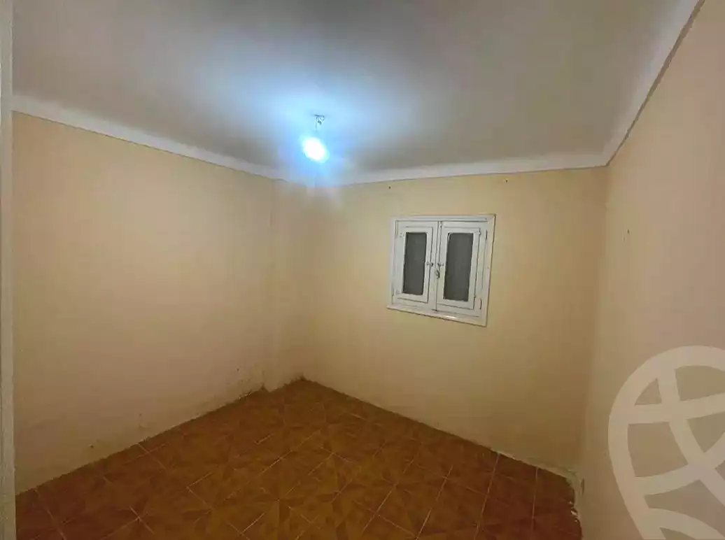 https://aqarmap.com.eg/en/listing/7125182-for-rent-alexandria-ganaklis-shr-mrtdy-bsh