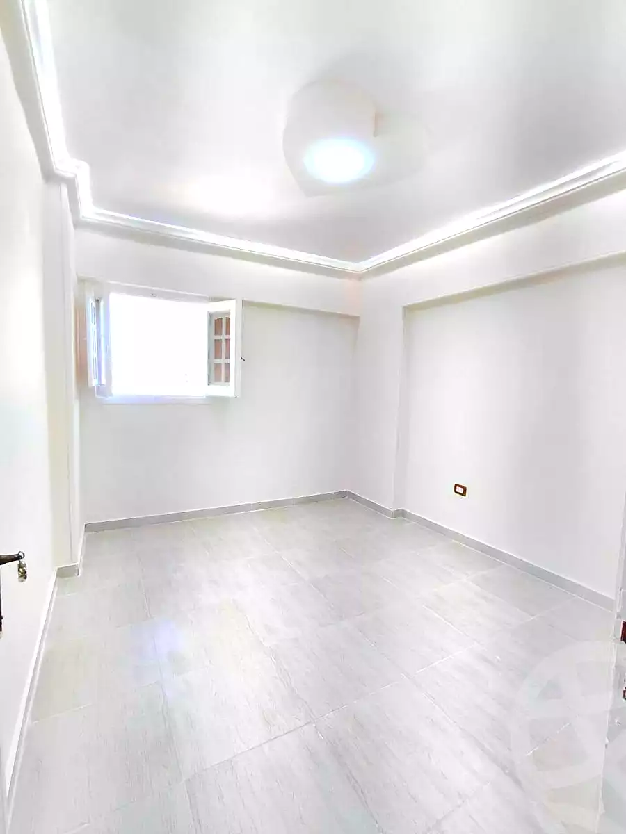 https://aqarmap.com.eg/ar/listing/7125272-for-sale-alexandria-al-agamy-shataa-el-nakheel