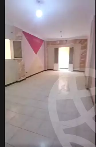 https://aqarmap.com.eg/ar/listing/7125355-for-rent-alexandria-al-agamy-el-hanouvel-radwan-st