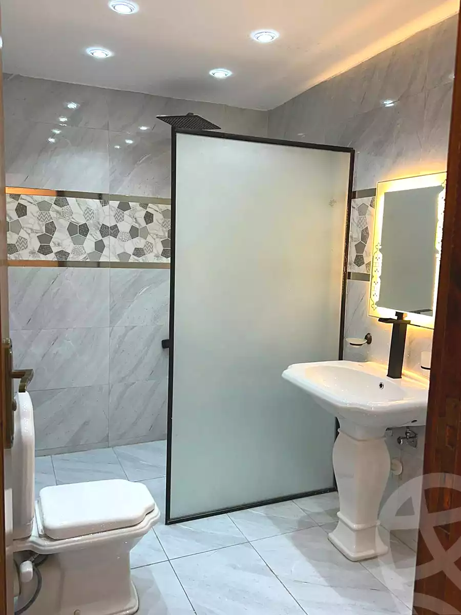 https://aqarmap.com.eg/ar/listing/7126063-for-sale-cairo-ain-shams-ahmed-esmat-st