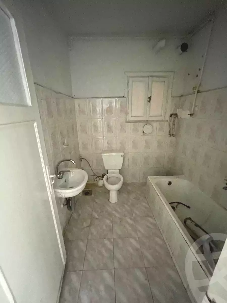 https://aqarmap.com.eg/en/listing/7126403-for-rent-alexandria-cleopatra-al-fostat-st
