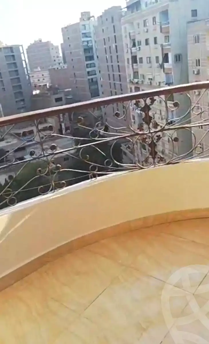 https://aqarmap.com.eg/ar/listing/7126454-for-sale-cairo-ain-shams-ain-shams-el-sharkia
