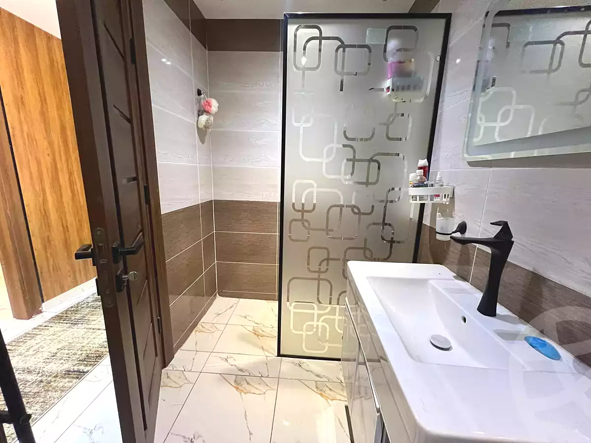 https://aqarmap.com.eg/ar/listing/7126889-for-sale-cairo-dokki-mohey-el-din-abo-el-ezz