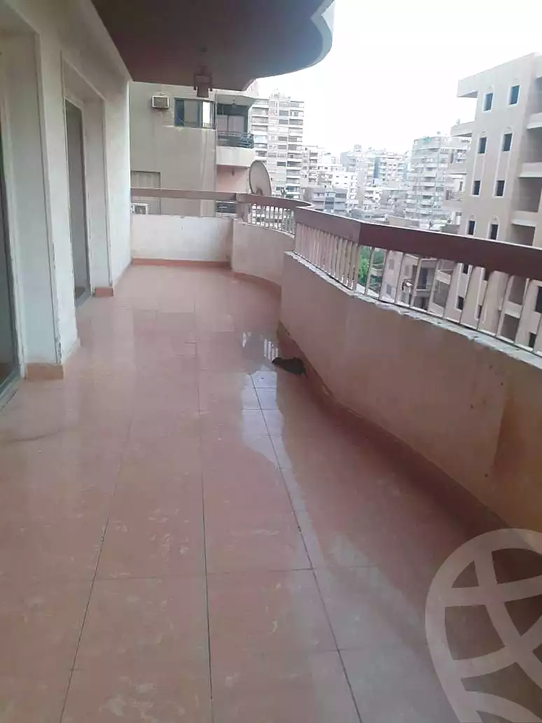 https://aqarmap.com.eg/en/listing/7127109-for-sale-cairo-nasr-city-8th-zone-nagati-serag-st