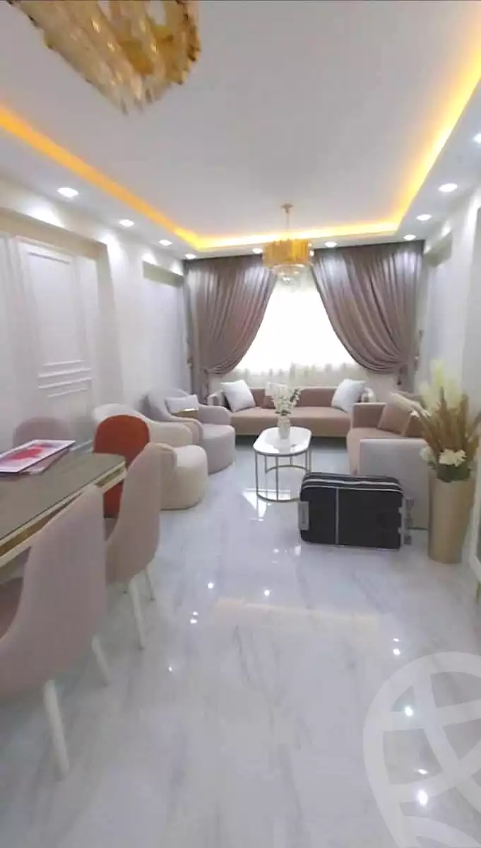 https://aqarmap.com.eg/en/listing/7127524-for-sale-cairo-el-haram-el-lebeny-soltan-khattab-st