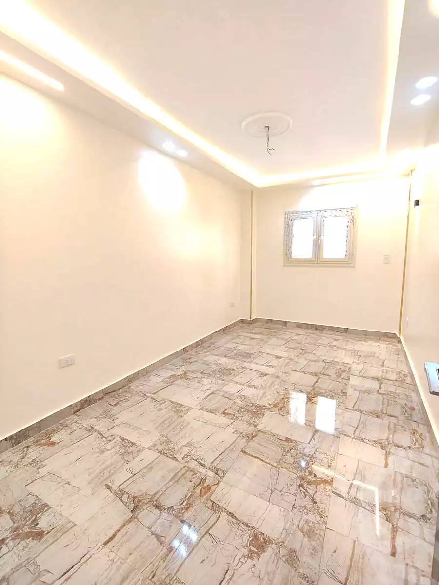 https://aqarmap.com.eg/ar/listing/7127523-for-sale-alexandria-sydy-bshr-sydy-bshr-bhry-khalil-hamada-st