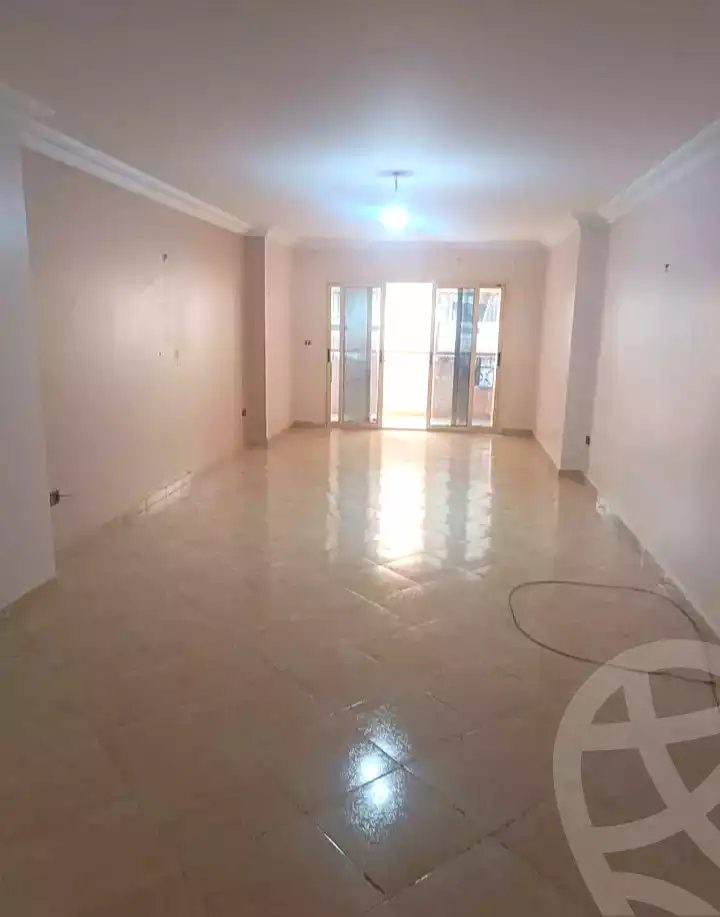 https://aqarmap.com.eg/ar/listing/7128302-for-rent-alexandria-ganaklis-shr-bw-qyr-tryq-lhry