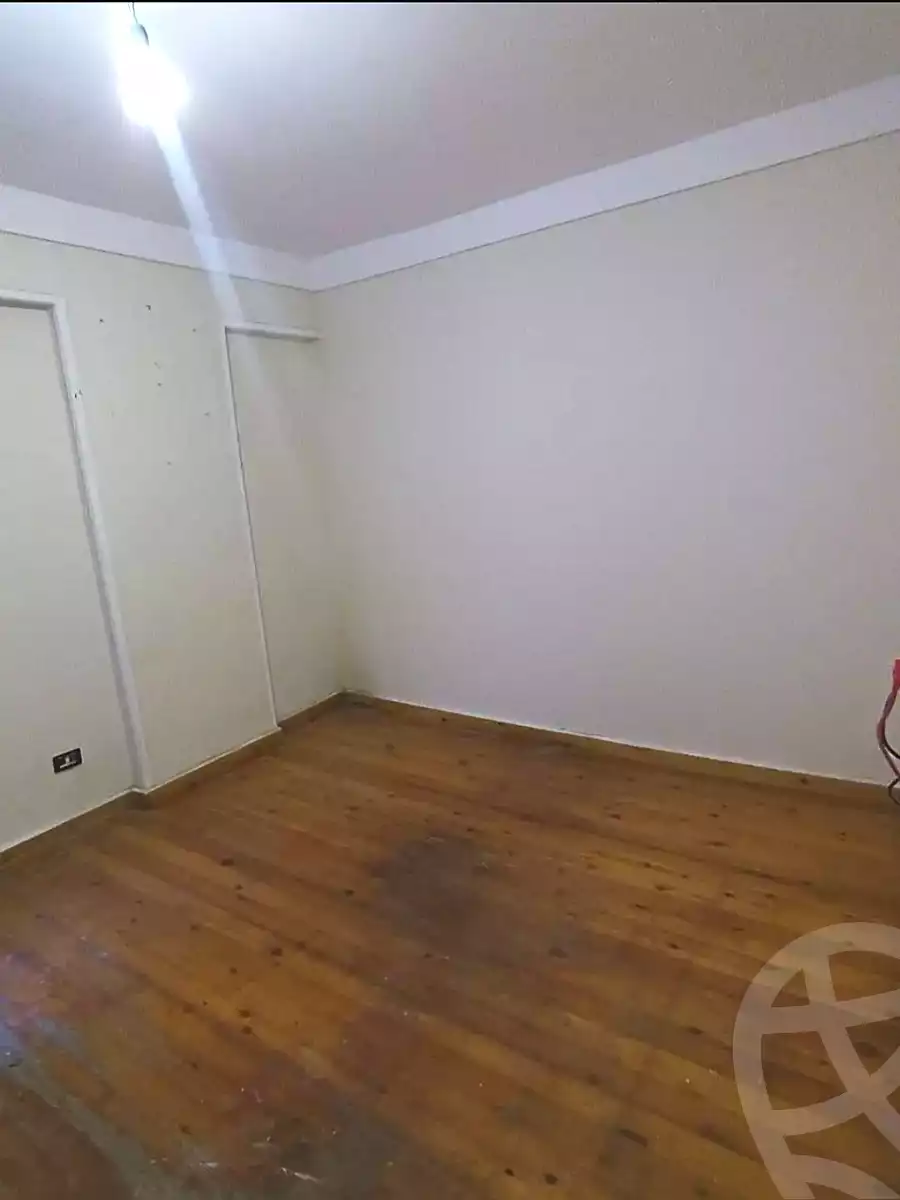 https://aqarmap.com.eg/ar/listing/7128440-for-sale-alexandria-ganaklis