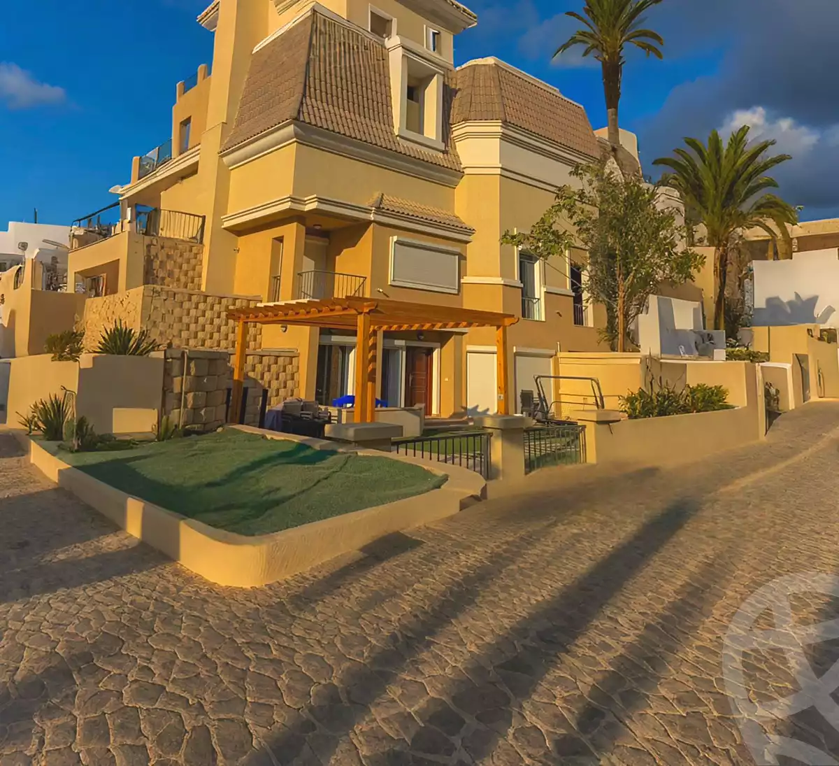 https://aqarmap.com.eg/ar/listing/7128753-for-sale-cairo-new-cairo-compounds-sarai