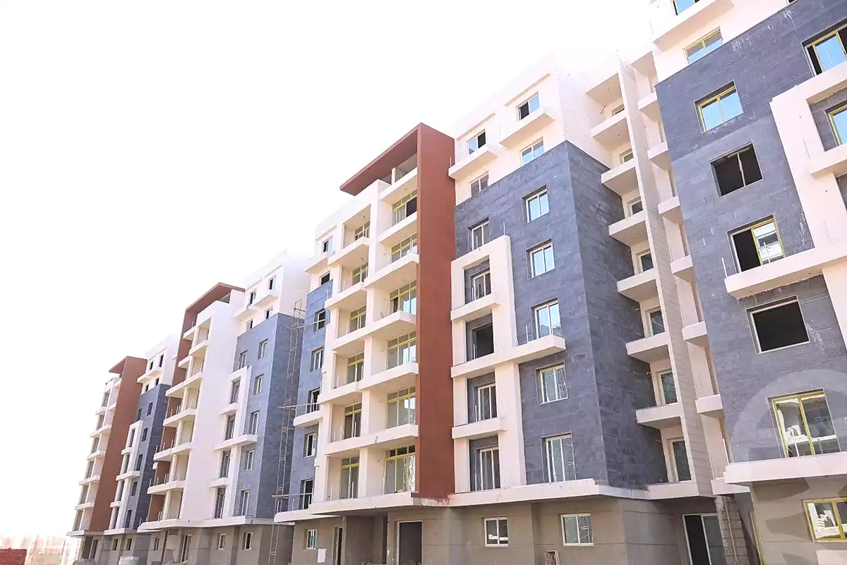 https://aqarmap.com.eg/en/listing/7129444-for-sale-cairo-new-administrative-capital-r7-oia