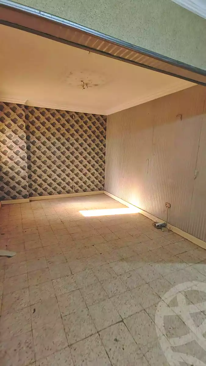 https://aqarmap.com.eg/ar/listing/7129464-for-sale-cairo-helwan-el-shareaa-el-sharby-st