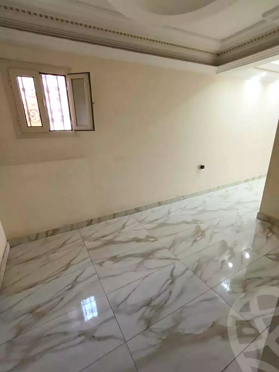 https://aqarmap.com.eg/ar/listing/7130201-for-sale-cairo-helwan-ahmed-enci-st
