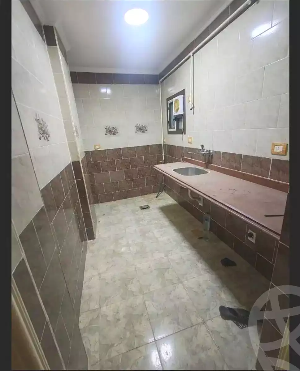 https://aqarmap.com.eg/en/listing/7130336-for-sale-alexandria-al-agamy-el-hanouvel