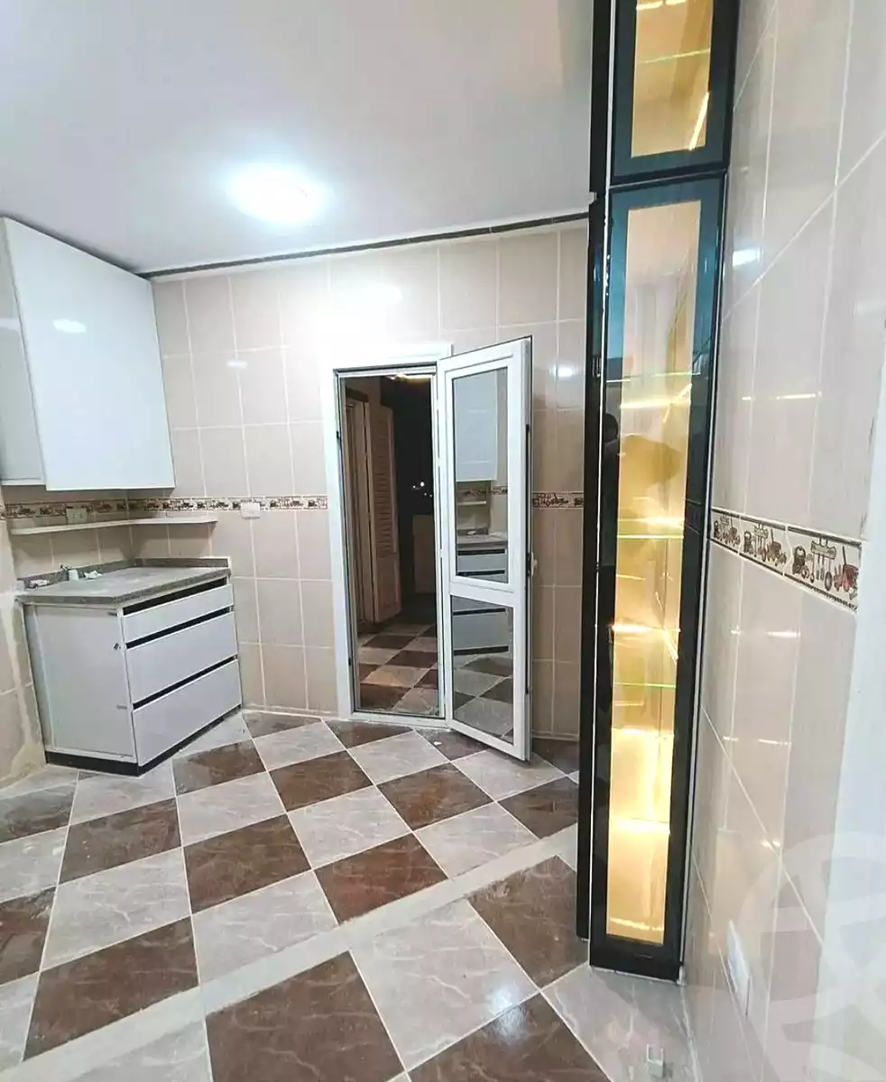 https://aqarmap.com.eg/ar/listing/7130606-for-sale-alexandria-al-agamy-lbytsh-shahr-al-assal-st