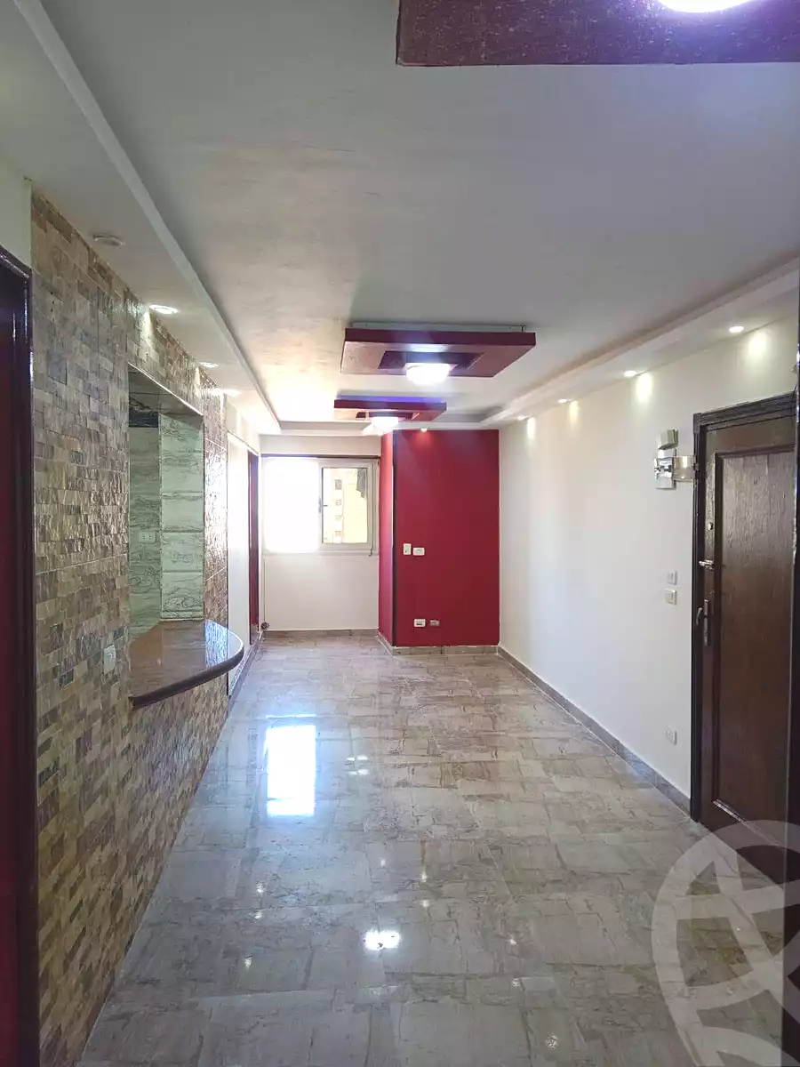 https://aqarmap.com.eg/ar/listing/7130817-for-sale-alexandria-sydy-bshr-sydy-bshr-bhry-shr-mhmwd-l-yswy