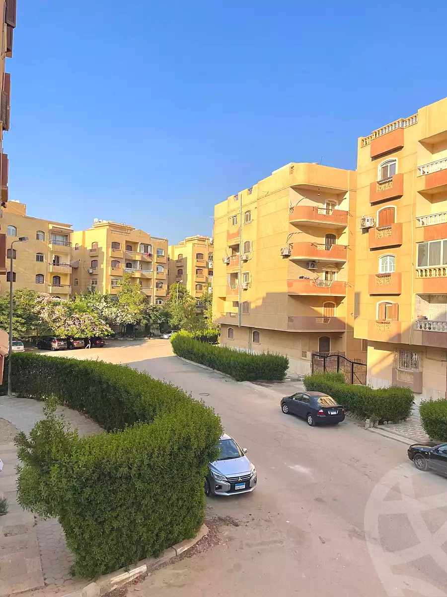 https://aqarmap.com.eg/ar/listing/7130959-for-rent-cairo-6th-of-october-compounds