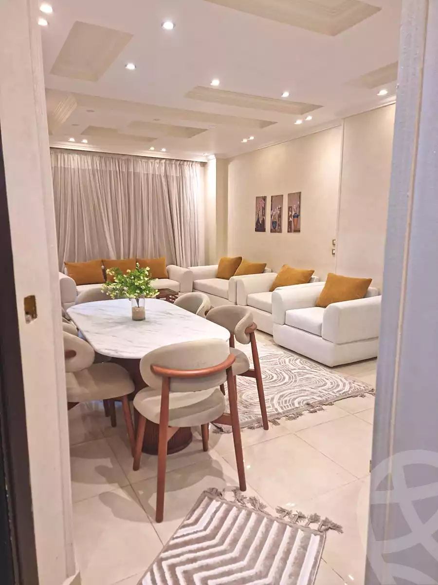 https://aqarmap.com.eg/ar/listing/7131088-for-rent-cairo-6th-of-october-el-ahyaa-neighborhood-1st