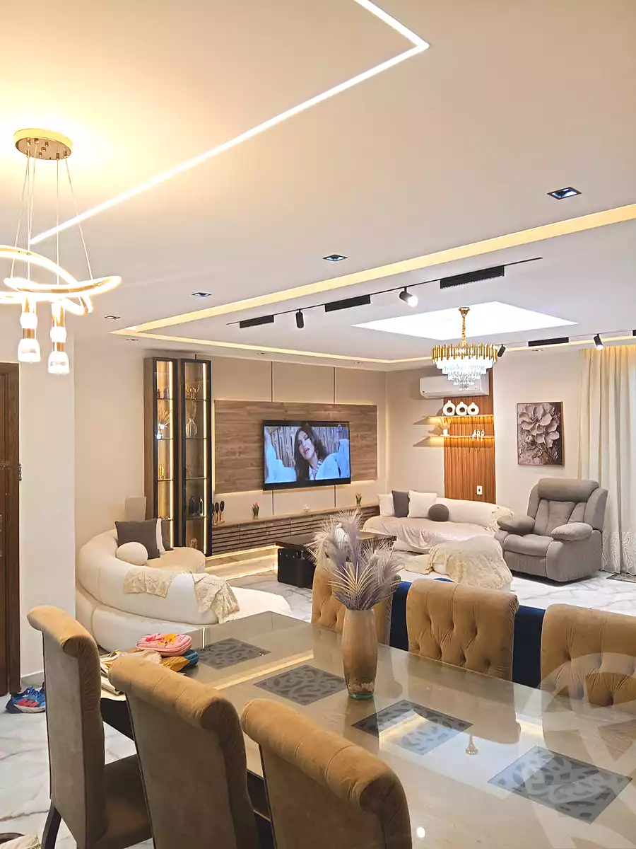 https://aqarmap.com.eg/ar/listing/7131606-for-sale-cairo-new-cairo-first-settlement-neighbourhood-2-sheikh-el-hossary-st