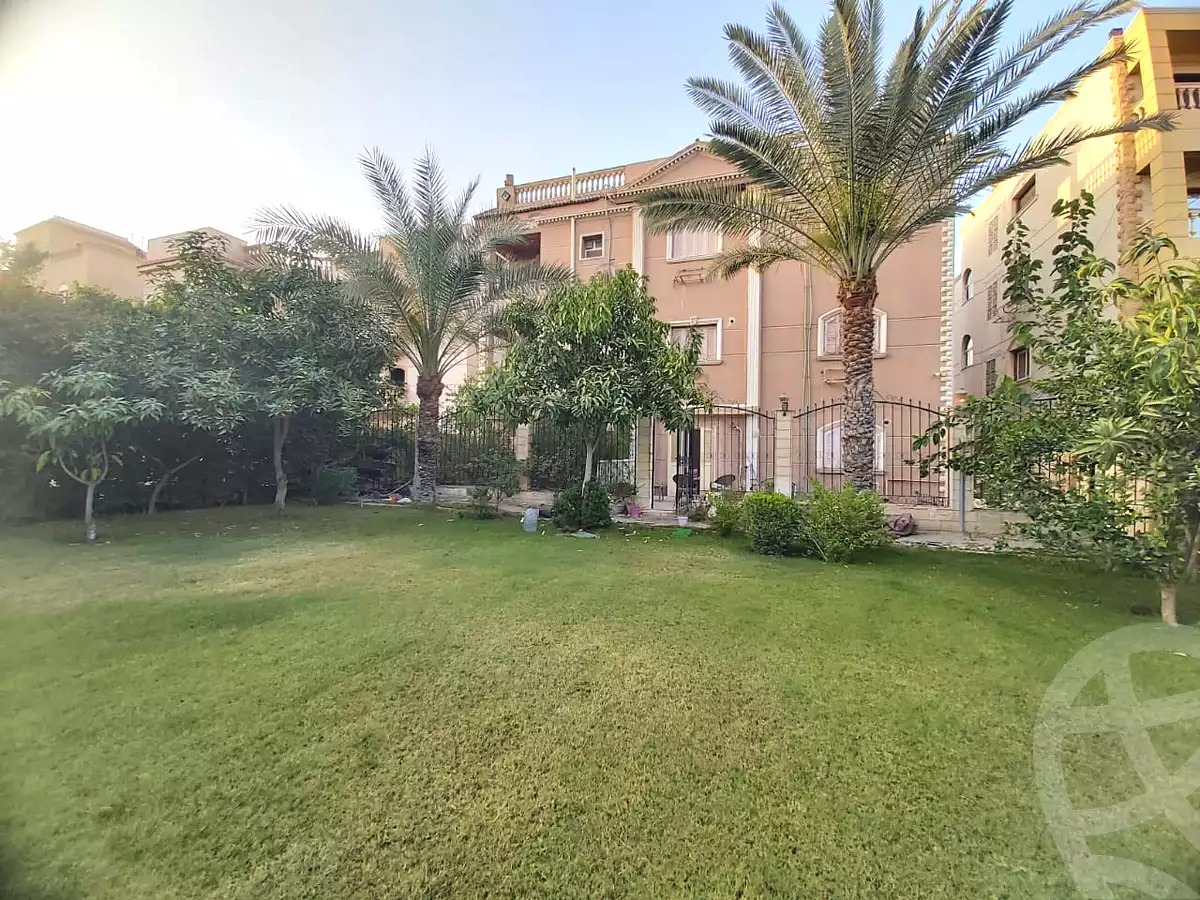 https://aqarmap.com.eg/ar/listing/7131606-for-sale-cairo-new-cairo-first-settlement-neighbourhood-2-sheikh-el-hossary-st