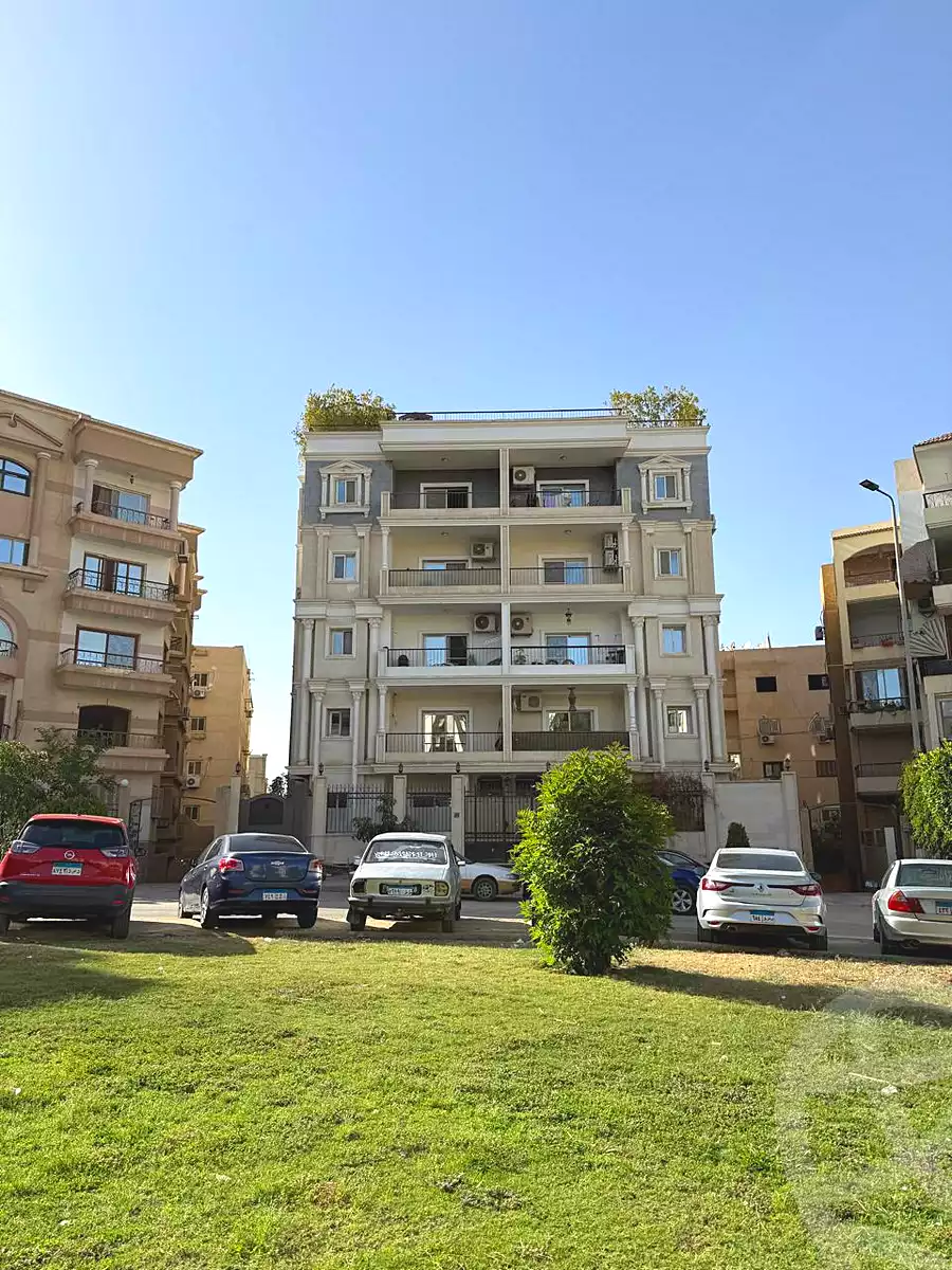 https://aqarmap.com.eg/ar/listing/7131636-for-sale-cairo-new-cairo-el-narges-el-narges-omarat-abdul-rahman-al-rafie-st