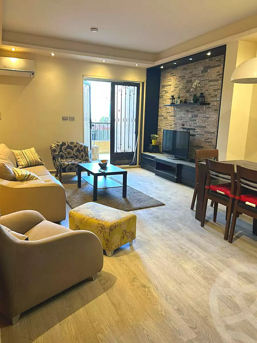 https://aqarmap.com.eg/en/listing/7131664-for-sale-cairo-new-cairo-lrhb-city-phase-4-mostafa-kamel-st
