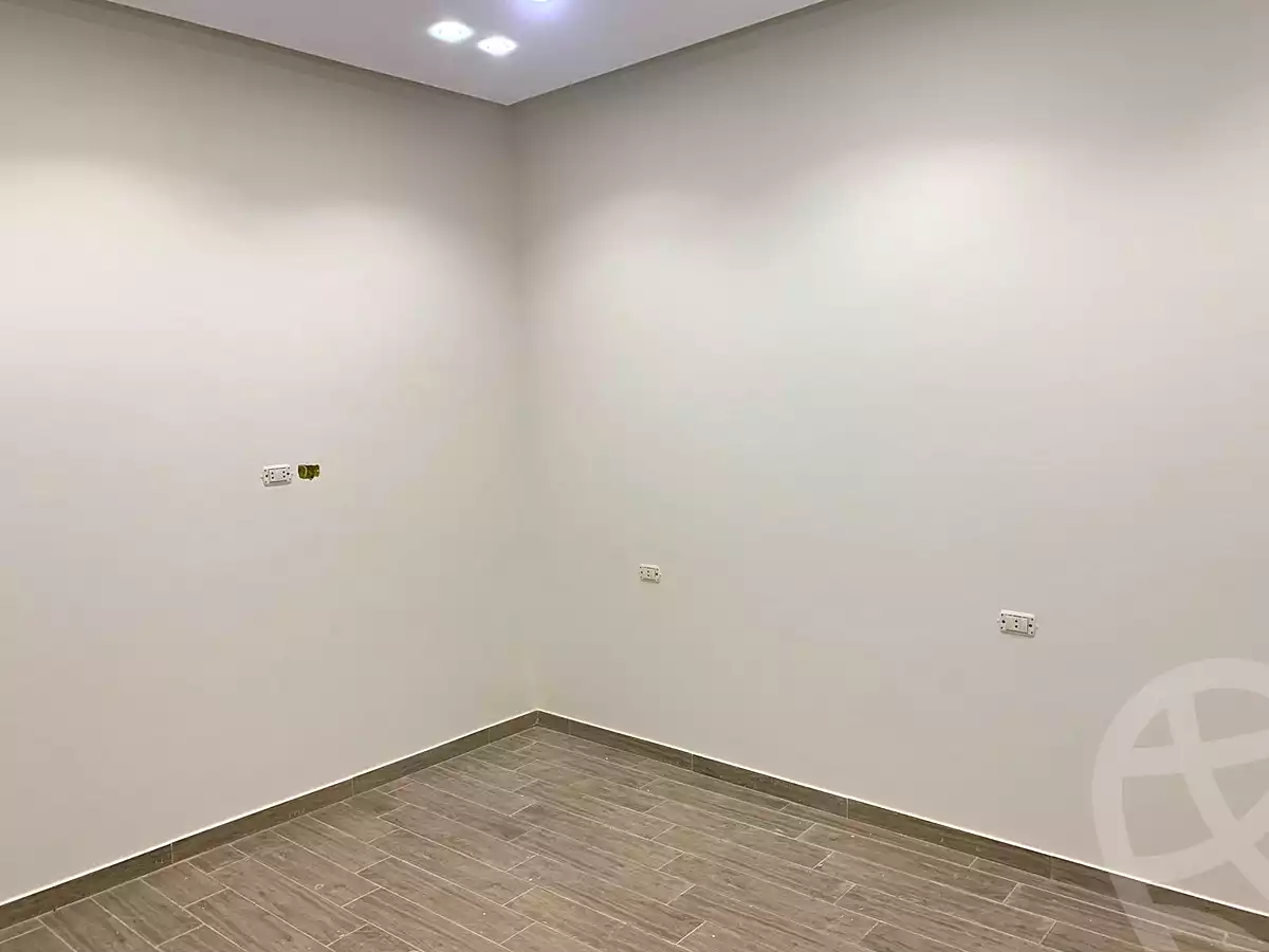 https://aqarmap.com.eg/en/listing/7131711-for-sale-cairo-new-cairo-compounds-kmbwnd-ldf-lwtny