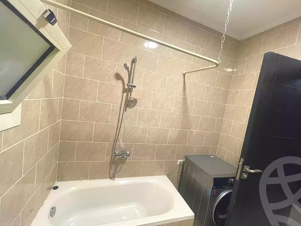 https://aqarmap.com.eg/ar/listing/7131723-for-rent-cairo-el-sheikh-zayed-city-compounds-dh-drys