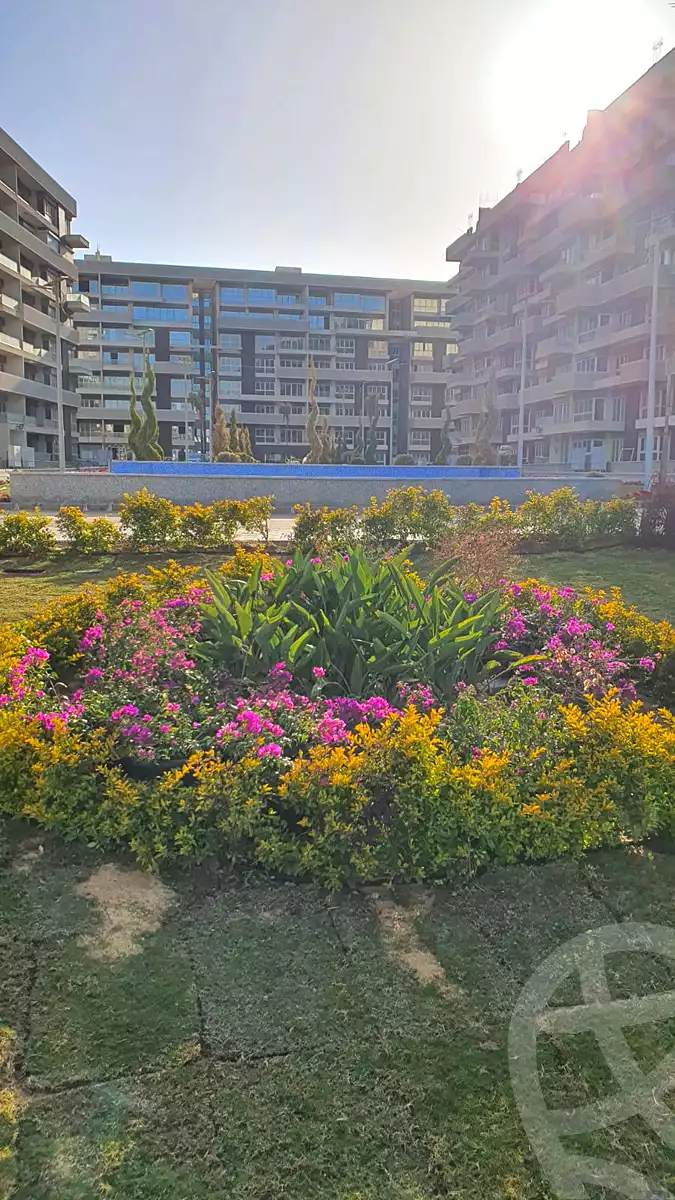 https://aqarmap.com.eg/ar/listing/7131815-for-sale-cairo-new-administrative-capital-r7-scenario