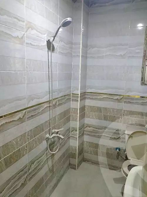 https://aqarmap.com.eg/ar/listing/7131776-for-rent-cairo-ain-shams-yn-shms-lgrby-shr-lmtrwy