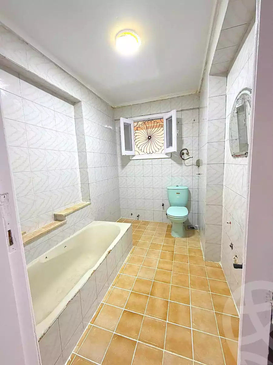 https://aqarmap.com.eg/ar/listing/7131958-for-sale-alexandria-al-agamy-shataa-el-nakheel