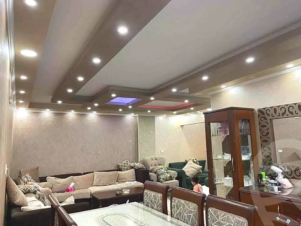 https://aqarmap.com.eg/en/listing/7132042-for-sale-cairo-helwan-mahmoud-zaki-st