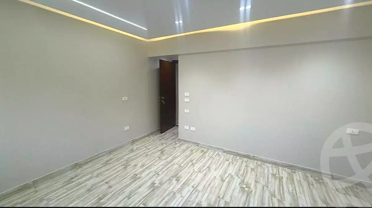 https://aqarmap.com.eg/en/listing/7132110-for-rent-alexandria-lsywf-gamila-city-compound