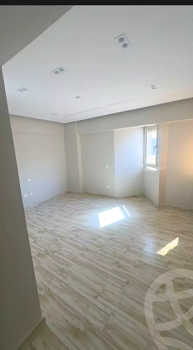 https://aqarmap.com.eg/ar/listing/7132156-for-rent-alexandria-lsywf-gamila-city-compound