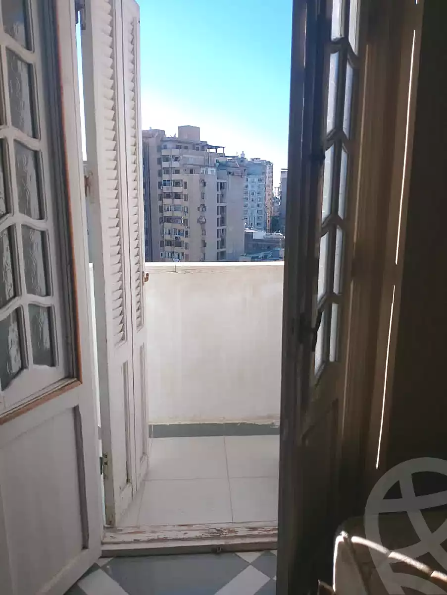 https://aqarmap.com.eg/ar/listing/7132390-for-sale-alexandria-moharram-bey-el-rasafa-st