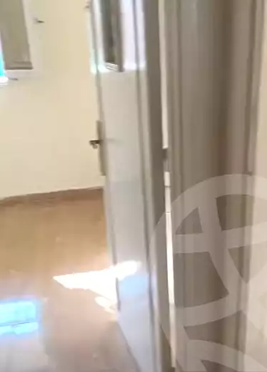 https://aqarmap.com.eg/ar/listing/7133472-for-sale-alexandria-el-asafra-shr-45