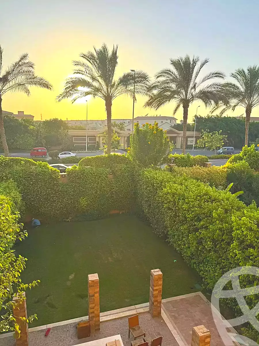 https://aqarmap.com.eg/ar/listing/7133803-for-sale-cairo-new-cairo-compounds-kmbwnd-kryk-twn-il-cazar
