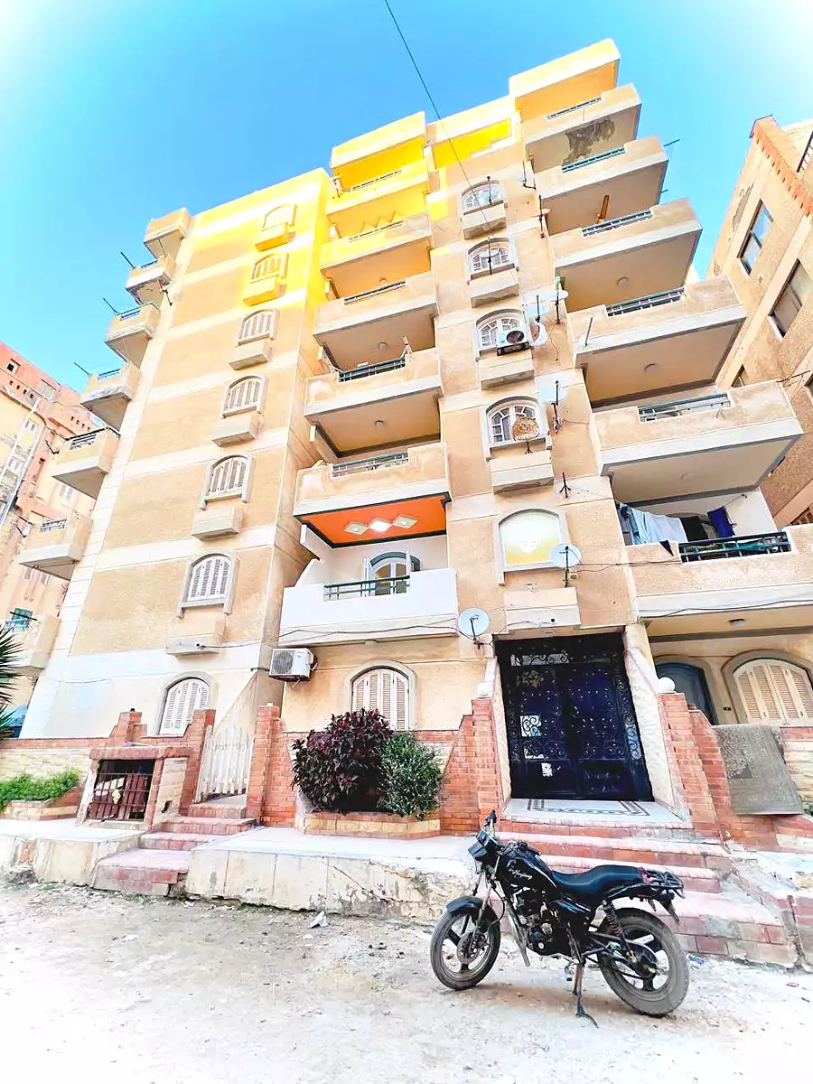 https://aqarmap.com.eg/ar/listing/7134081-for-sale-alexandria-al-agamy-shataa-el-nakheel
