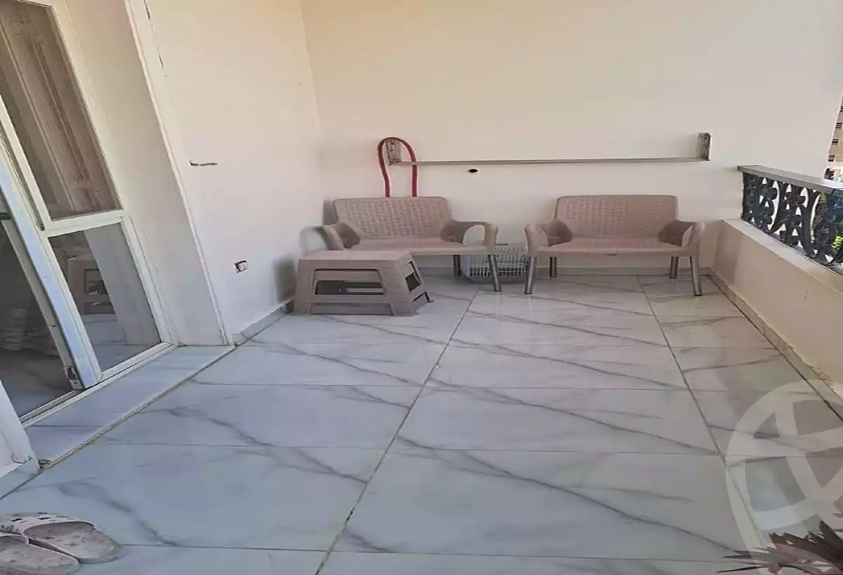 https://aqarmap.com.eg/en/listing/7134188-for-sale-cairo-new-cairo-first-settlement-mhwr-mstfy-kml