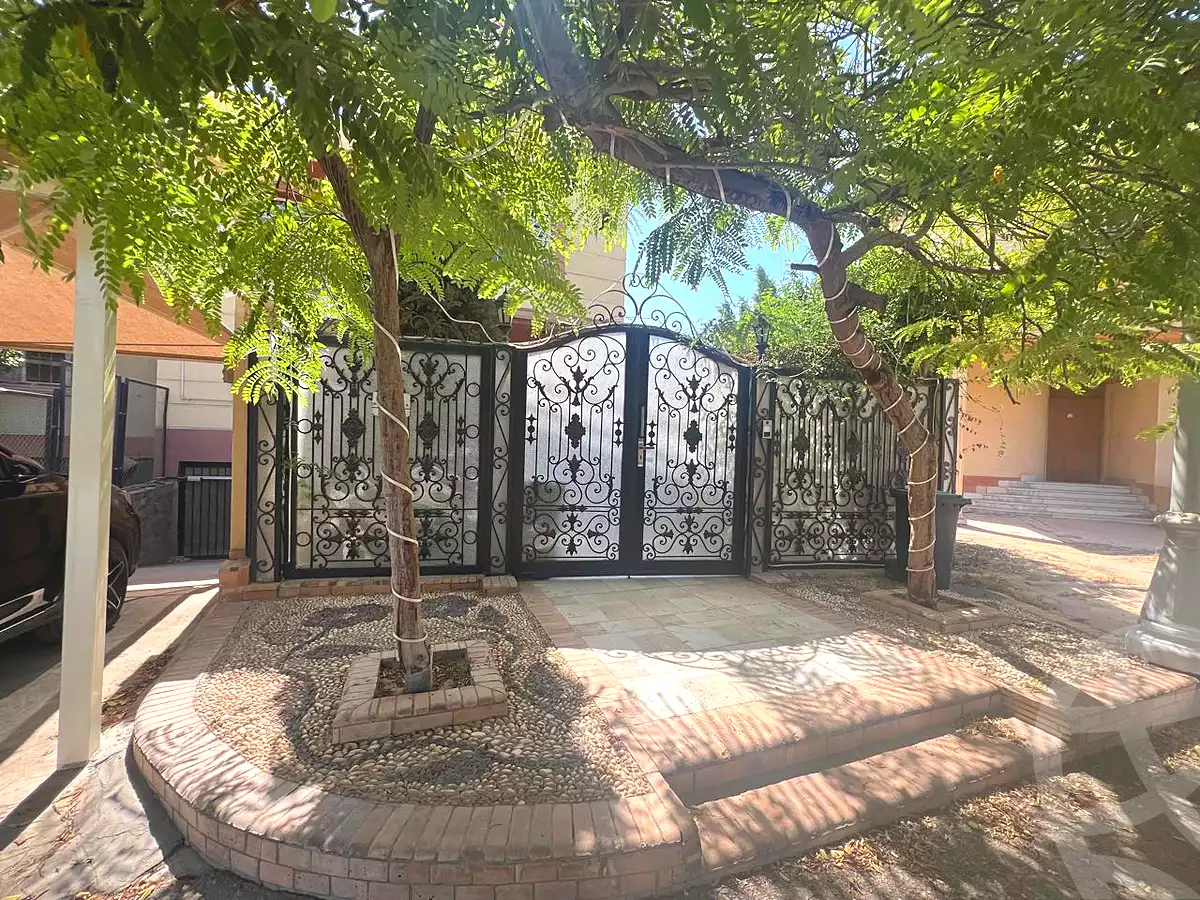 https://aqarmap.com.eg/en/listing/7134253-for-sale-cairo-new-cairo-compounds-la-rose